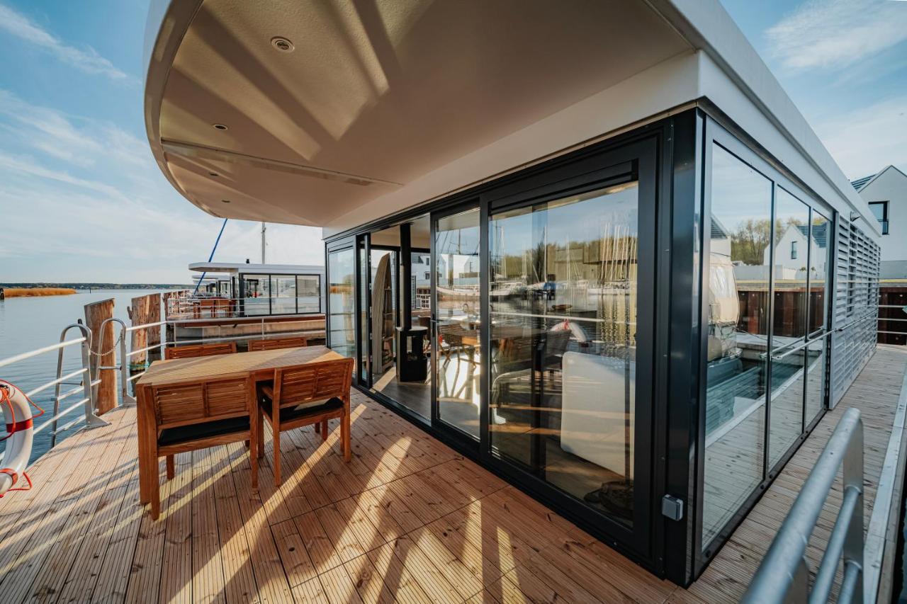 Schwimmendes Ferienhaus "Trinity" Ihr Seahome Auf Der Ostsee Peenemunde Eksteriør billede