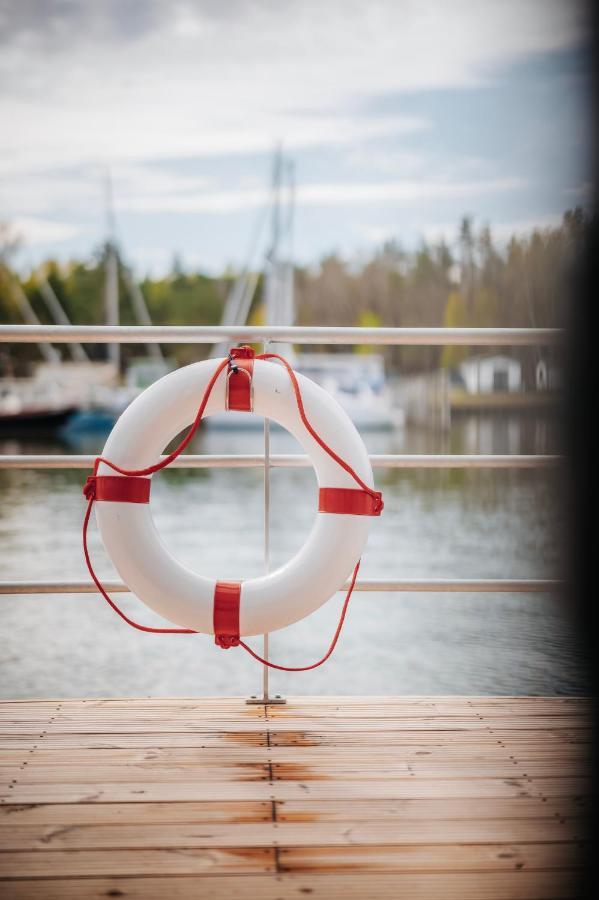 Schwimmendes Ferienhaus "Trinity" Ihr Seahome Auf Der Ostsee Peenemunde Eksteriør billede